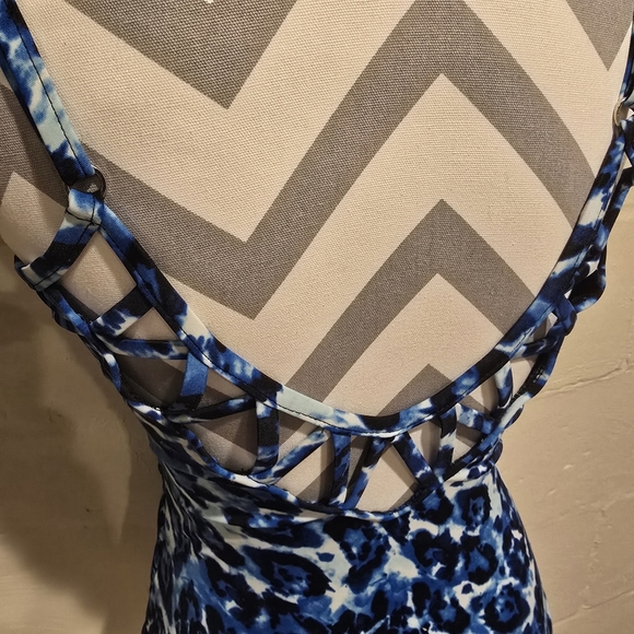 Magicsuit Blue Tide  Tummy Control One Piece Open Back Swimsuit Size 10. - Picture 5 of 14